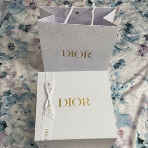 Dior Luxurious White and Gold Set box and gift bag